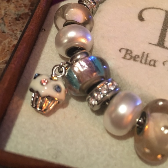 BELLA PERLINA CUPCAKE INTERCHANGEABLE BRACELET - Picture 2 of 4