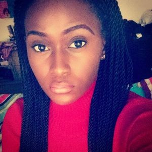 Meet your Posher, Crystal