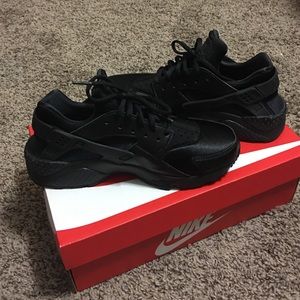 Nike huarache run size 8