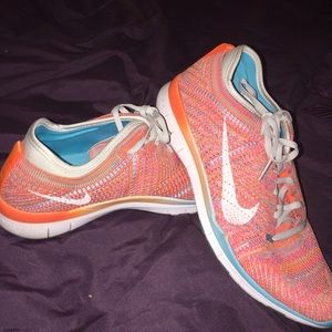 Women's Nike free train fly knit size 7.5 pink