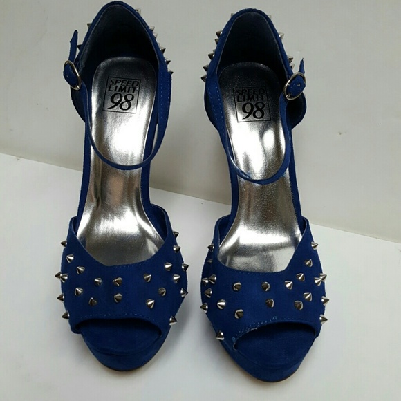 ❎❎SOLD❎❎blue stiletto with silver spikes - Picture 2 of 4