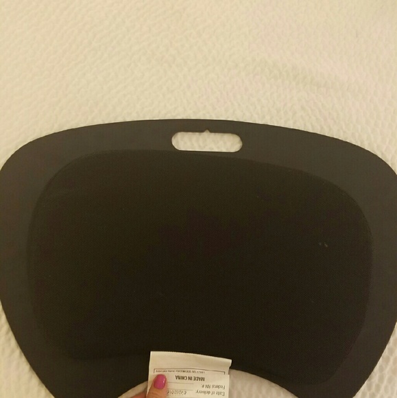 🌍DONATED🌎LAPTOP TABLE - Picture 2 of 3