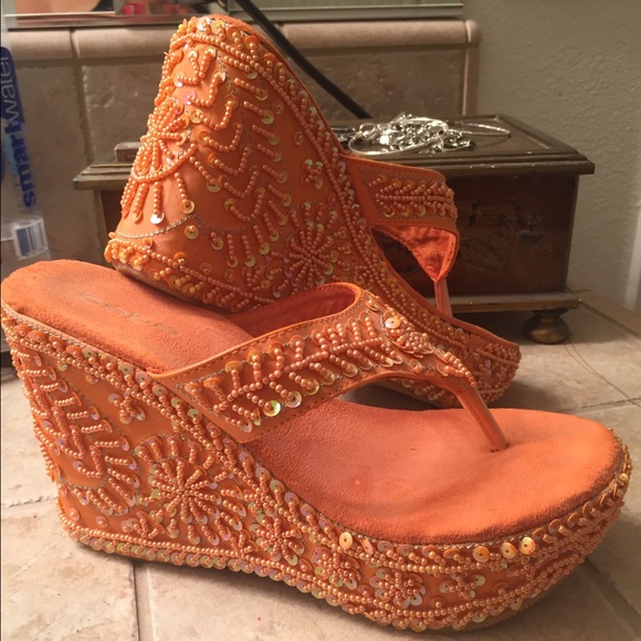 Bebe wedges