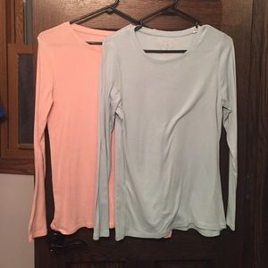 Everyday tee. Light pink and light blue