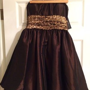 Brown strapless cocktail dress