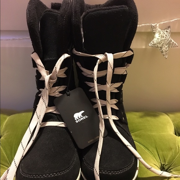Brand new unworn Sorel boots (size 10/41)