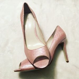 Enzo Angiolini pink pumps