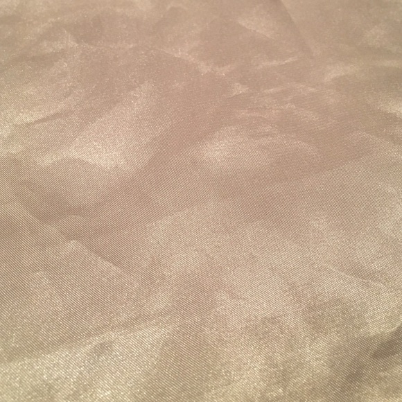 ✨SOLD!✨ Brandy Melville silk top - Picture 4 of 4