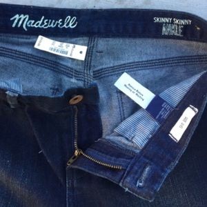 Madewell Jeans - Madewell Skinny Skinny Ankle Azure Wash Jeans NWT Madewell Jeans - Madewell Skinny Skinny Ankle Azure Wash Jeans NWT