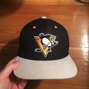 Pittsburgh penguins Mitchell and Ness hat