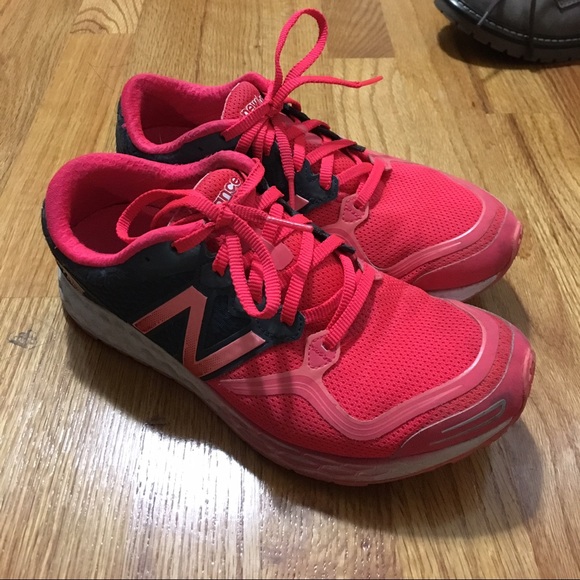 New balance fresh foam sneakers 7.5