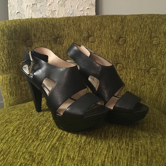 Michael Kors Shoes - Black Michael kors Sandals size 8