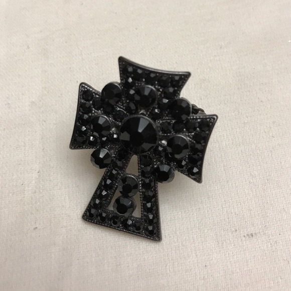 Black Rhinestone stretchy cross ring