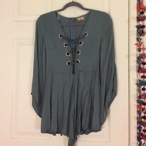 SALE 👅💎💓LF sage romper brand new