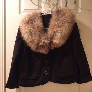 Vintage Jacket With Fur Collar!!