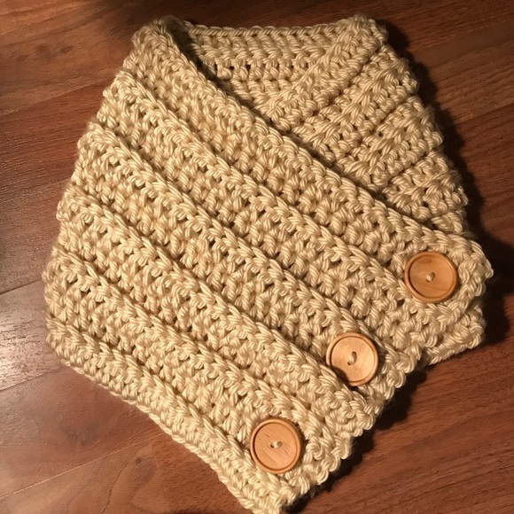 3 Button cowl