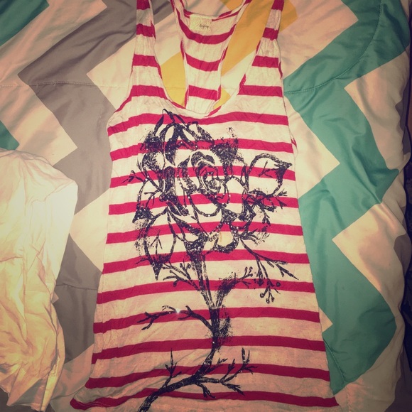 Red and black Buckle tank very cute ❤️