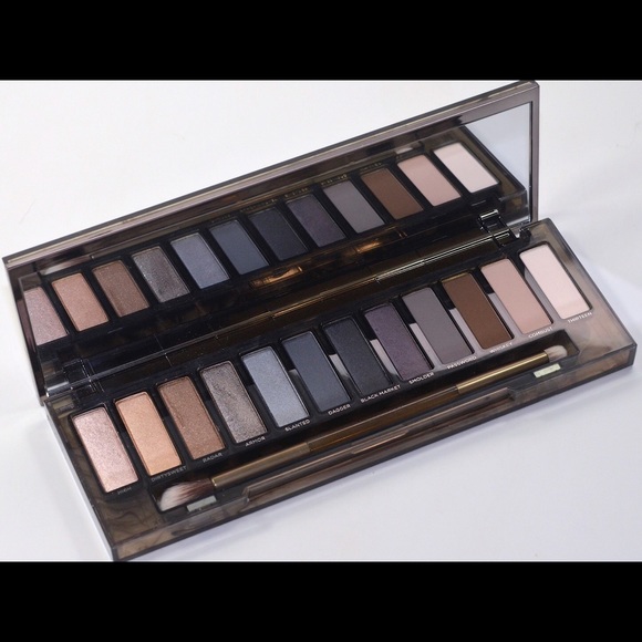 Urban decay naked smoky,w/receipt from urban-decay
