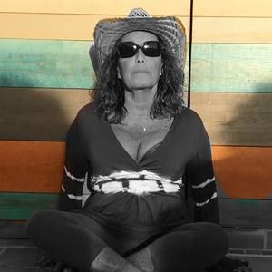 Meet your Posher, Jackie