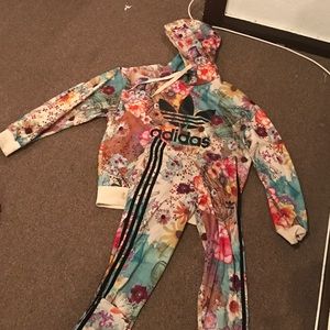 Adidas Sweat suit !