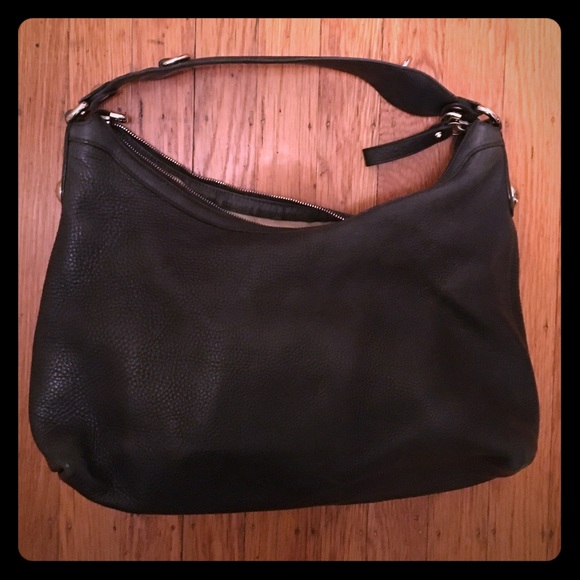 Black Leather Gucci purse