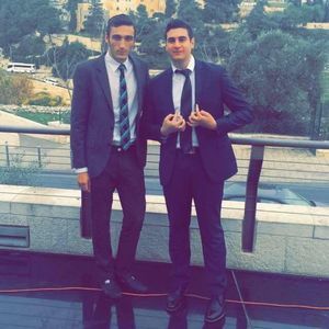 Meet your Posher, Asher