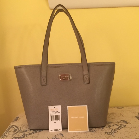 MICHAEL KORS SMALL JET SET- BRAND NEW