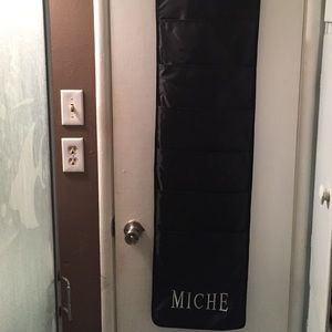 Miche shells hanging holder