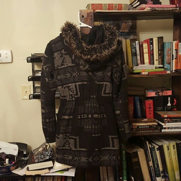 Coat - Picture 2 of 4