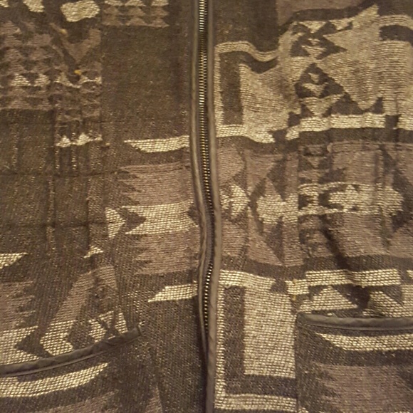 Coat - Picture 3 of 4