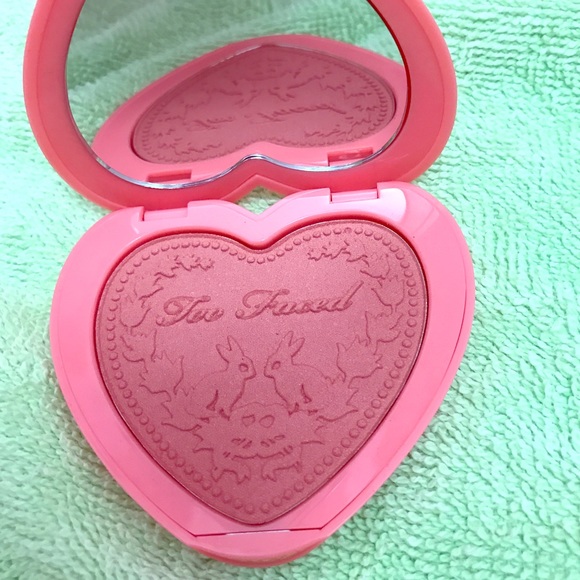 Too Faced Blush in Love Hangover