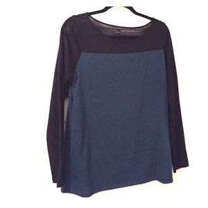 Cute dark green and black light sweater