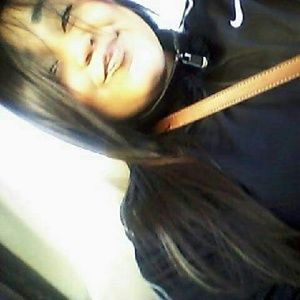 Meet your Posher, Selena