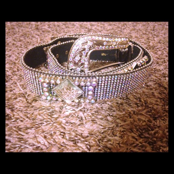 Super chic rhinestone belt!