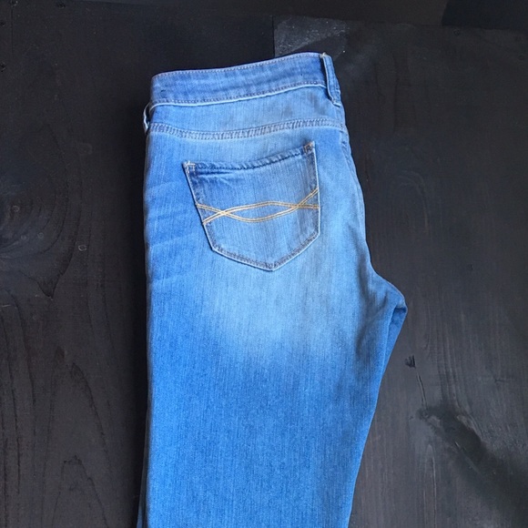 Med wash skinny jeans