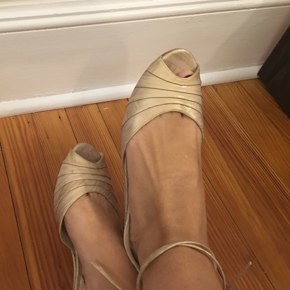 Oscar de la Renta lace up sandals size 39