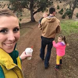 Meet your Posher, Caitlin