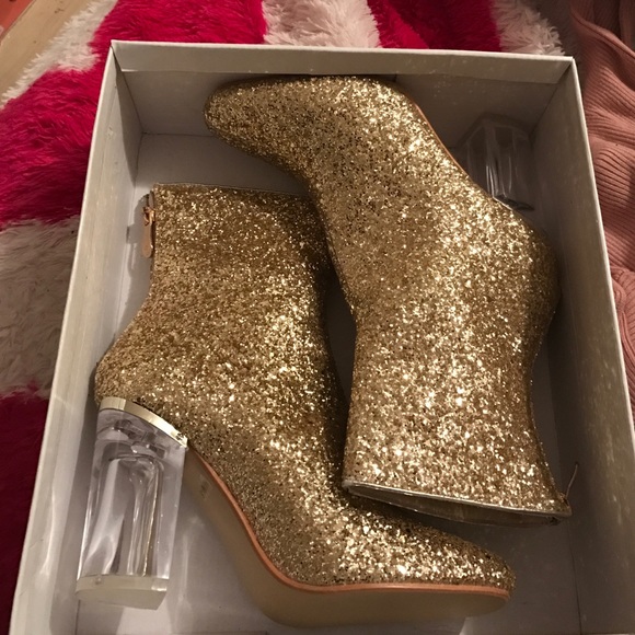 Ankle boots
