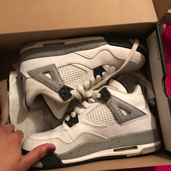 Jordan 4's