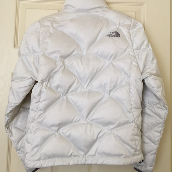 White North Face Jacket - Picture 4 of 4