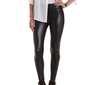 NEW- Faux leather leggings