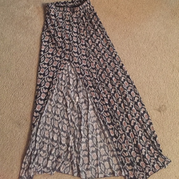 Brandy Melville skirt
