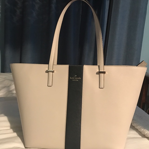 Kate Spade tote - Picture 1 of 1