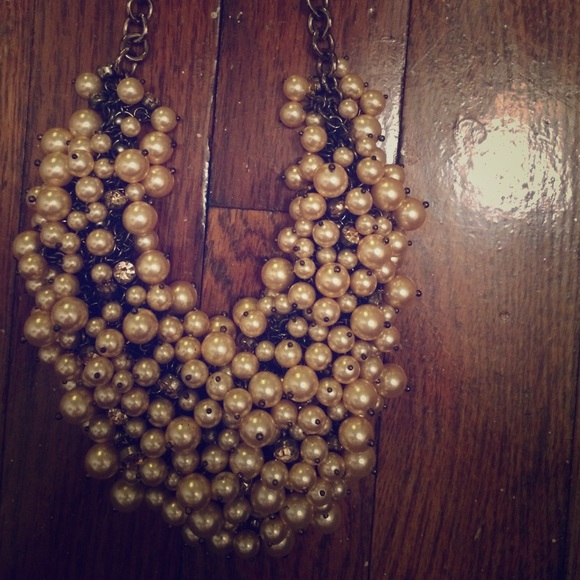 Rose Pearl Bib Necklace