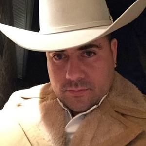 Meet your Posher, Bernardo