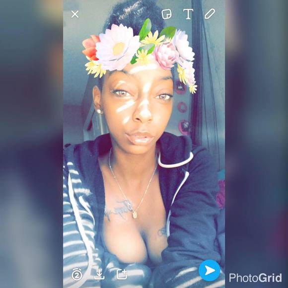 Meet your Posher, Kamri