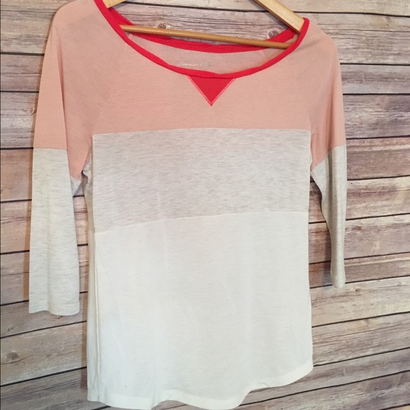 American Eagle (AE) Three tone top- Size M, 3/4 - Picture 1 of 4