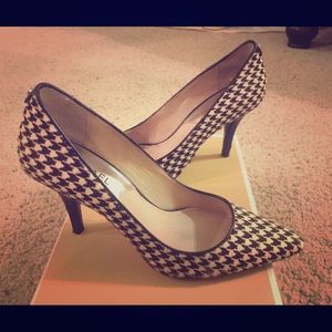 Michael Kors Houndstooth Print Size 6