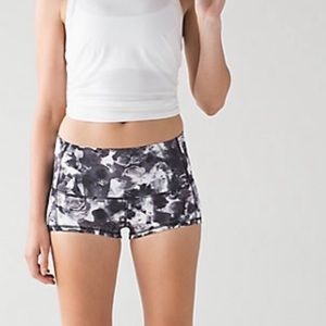 Lululemon Wunder Short 2"