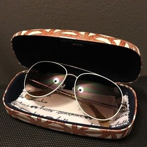 Stella and Dot white aviator sunglasses with case!